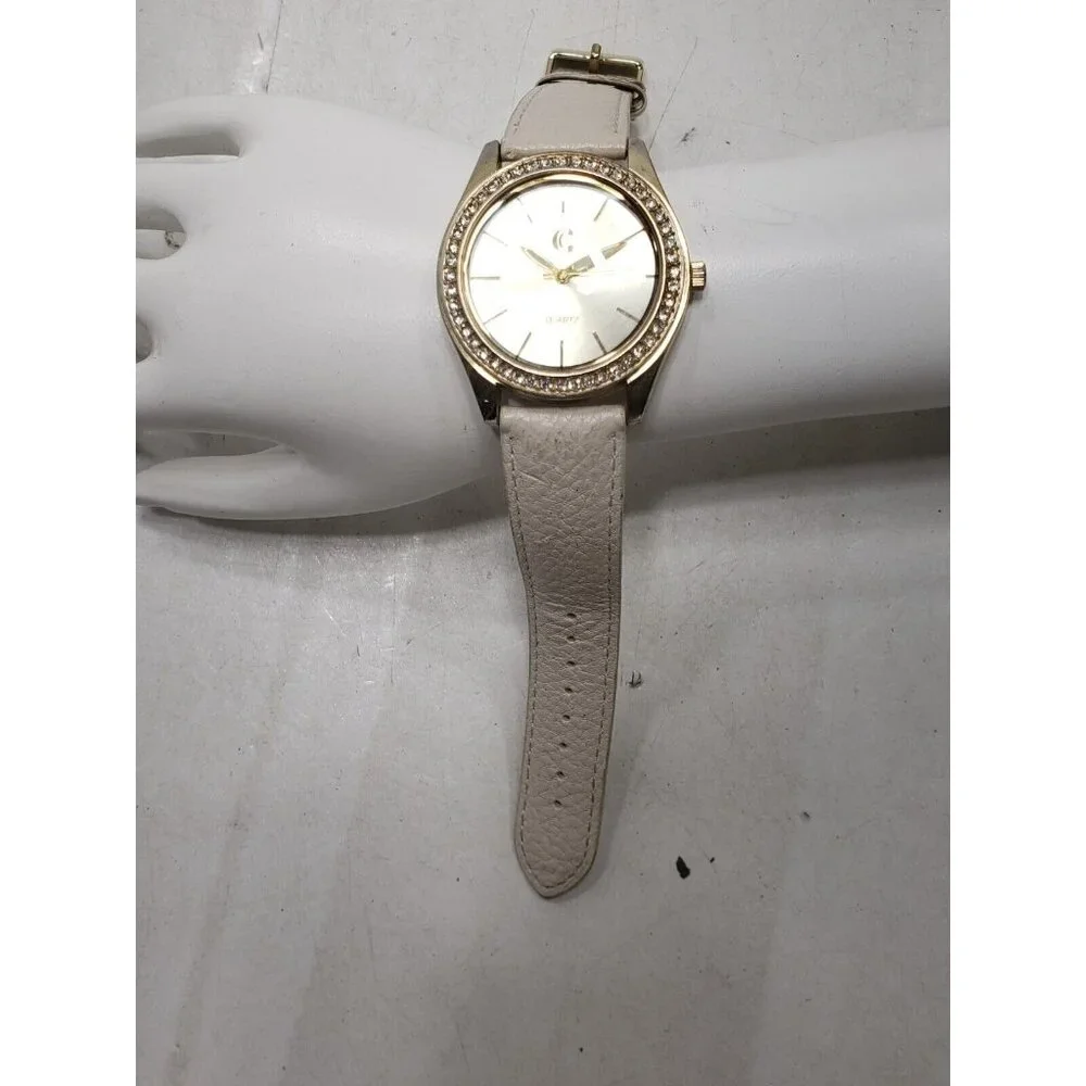 Mixed Lot Of 20 WATCHES Charming Charlie Betset Johnson Geneva Timex Embassy